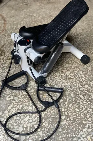 Mini Stepper With Ropes and Meter