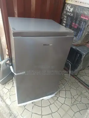 Hisense 90l Refrigerator With Top Freezer