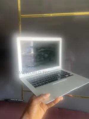 Laptop Apple MacBook Air 2017 8GB Intel Core I5 SSD 128GB