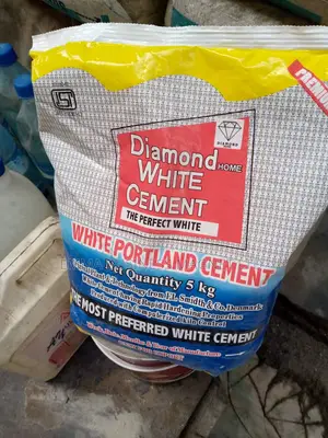 High-Quality Diamond White Cement