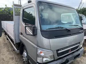 Mitsubishi Canter 2002 Silver