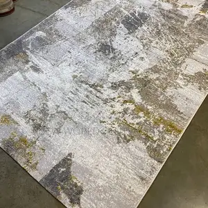 Modern Quality Persian Centre Rug