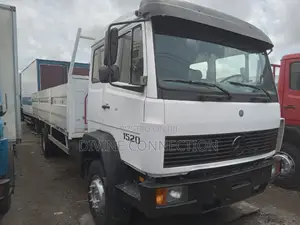 Mercedes Benz 1520 2000 White