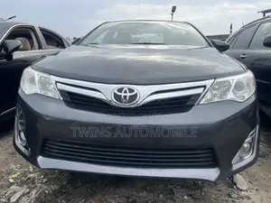 Toyota Camry 2012 Gray