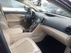 Toyota Venza AWD 2010 Brown