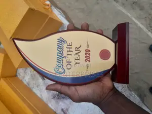 Wooden Award Plaque G655