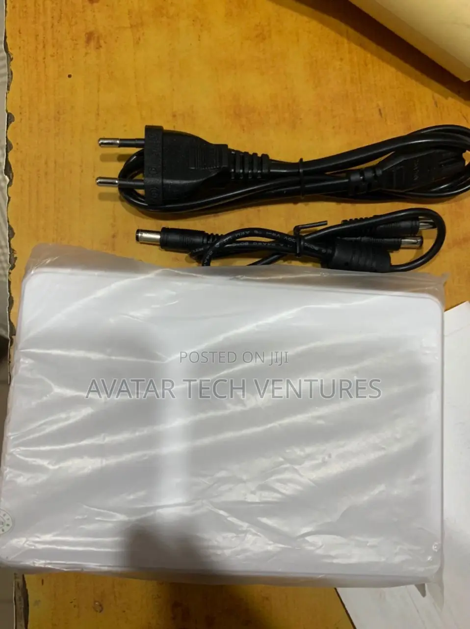 Mini DC UPS