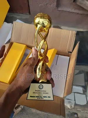 Trophy Award Plaque B44