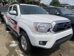 Toyota Tacoma 2014 White
