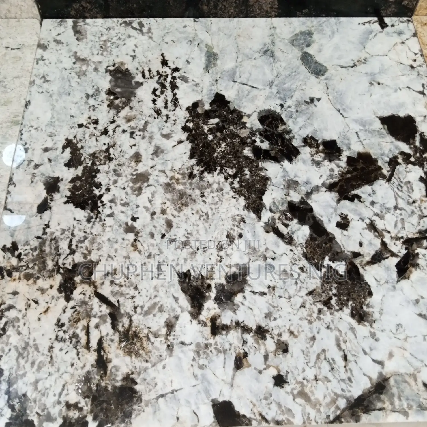 Granite Tiles 90*90 Alaska White