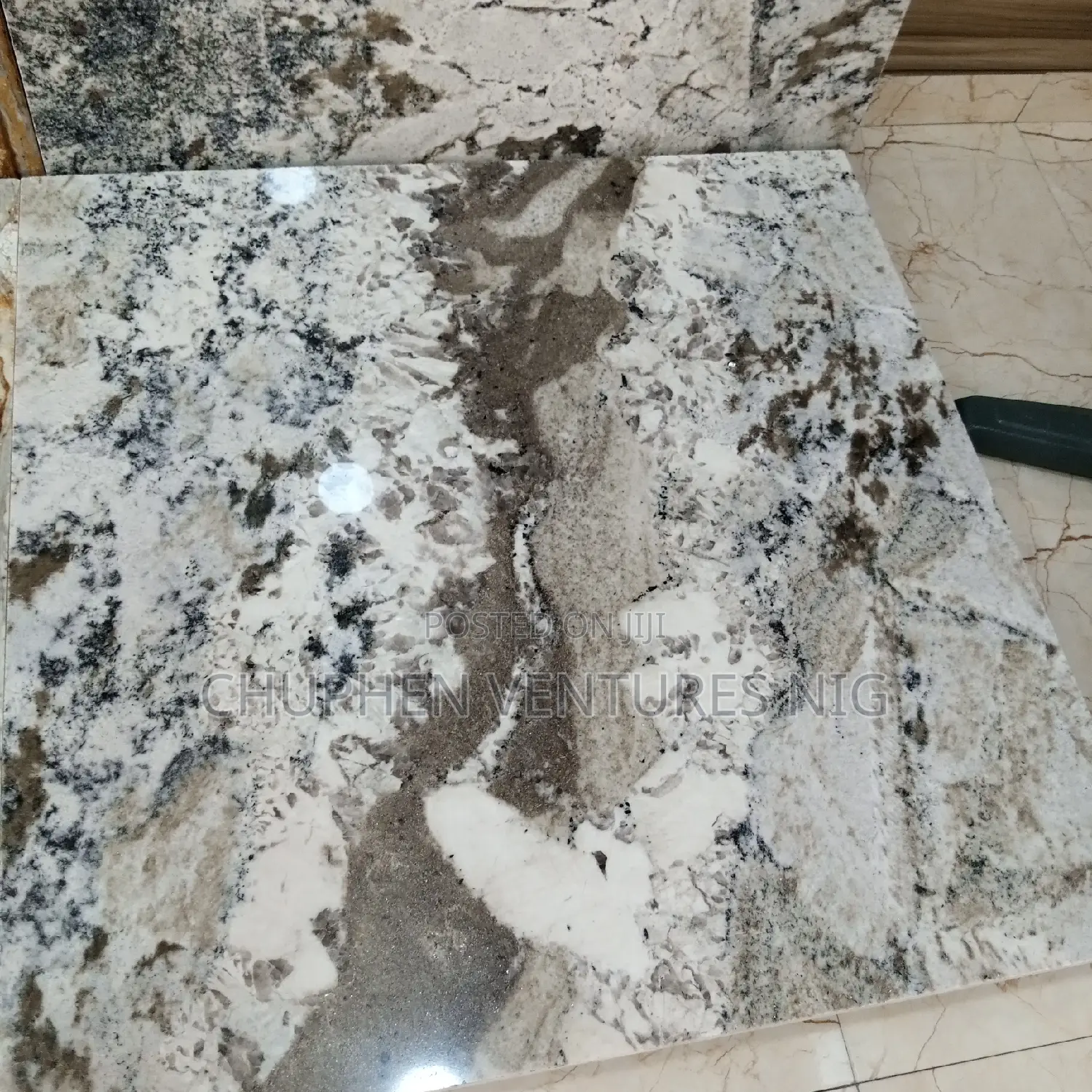 Granite Tiles 90*90 Alaska White