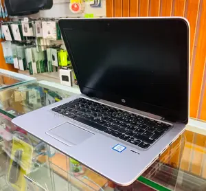 Laptop HP EliteBook 820 G3 8GB Intel Core I5 SSD 256GB