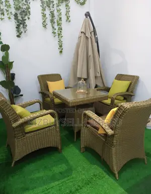 Executive 4 Seaters Indoor and Outdoor Rathern Dining Table.