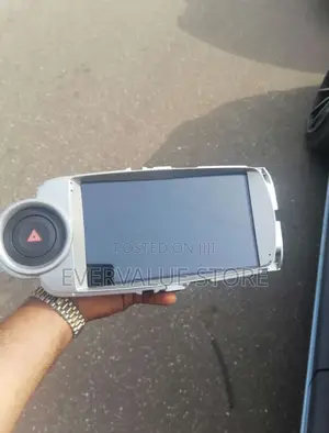 Toyota Yaris 2011-2017 Left Android Player + Reverse Camera