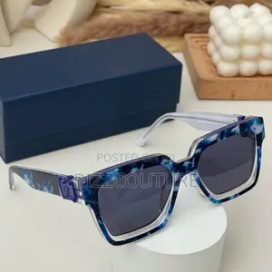 Original LOUIS VUITTON Sunglasses Available in Store