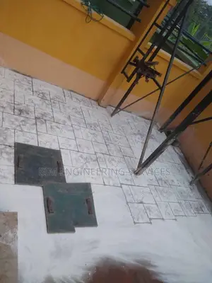 Yellow Pigment, Stamped Concrete Floor, Floater.