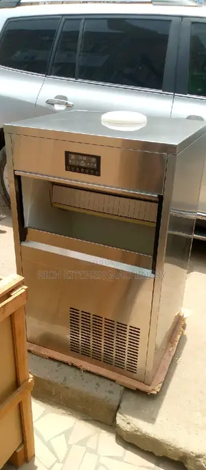 Industrial Ice Cube Machine With Water Dispenser (46 Cubes)