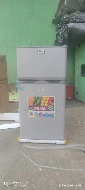 Lg Double Door Fridge 110l Fast Freezing With Ice Maker 2yrs