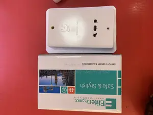 Shaver Socket