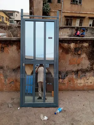 Aluminium Hinge Door