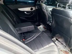 Mercedes-Benz C300 2016 Gray