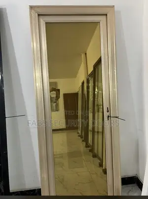 750 Bathroom/Toilet Door (100% Tempered Glass)