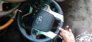 Complete Steering Wheel for Parado, Hilux and Tacoma
