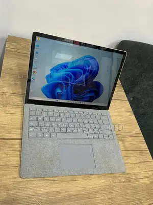 Laptop Microsoft Surface Laptop 2 16GB Intel Core I7 SSD 512GB