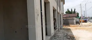 To Let Duplex Shop Around Rumuokwuta Flyover