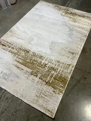 Modern Turkish Centre Rug
