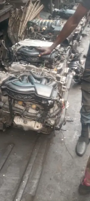 Lezus RX350 Engine.