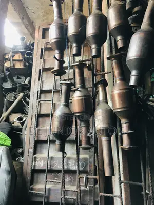 Brand New Center Catalyst for All Kind of Toyota Jeep