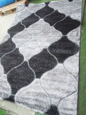 Modern Turkish Shaggy Centre Rug
