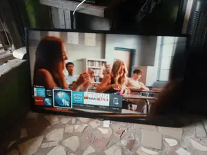 Samsung 50inches Smart