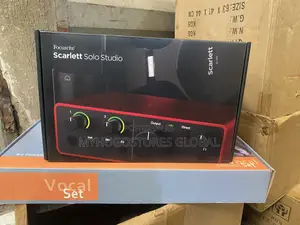Focusrite Scarlett Solo Studio 4th Gen