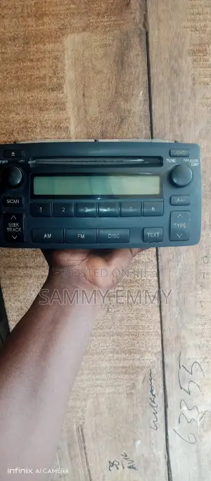 Toyota Corolla 2005 Radio and Cd Player