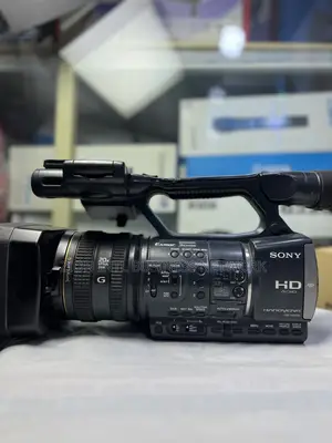 SONY Ax2000
