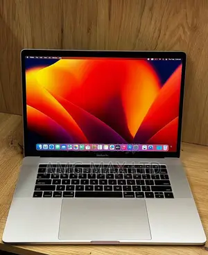 Laptop Apple MacBook Pro 2017 16GB Intel Core I7 SSD 512GB