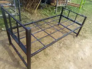 Detachable Mild Steel Bunk Beds for Hostel, Size: 6*3 Feet