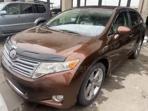 Toyota Venza AWD 2012 Brown