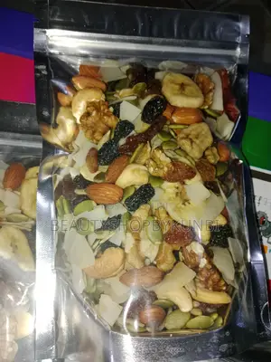 Trail Mix/Mixed Nuts - 100g