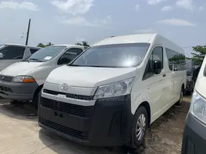 Toyota HiAce 2021 White