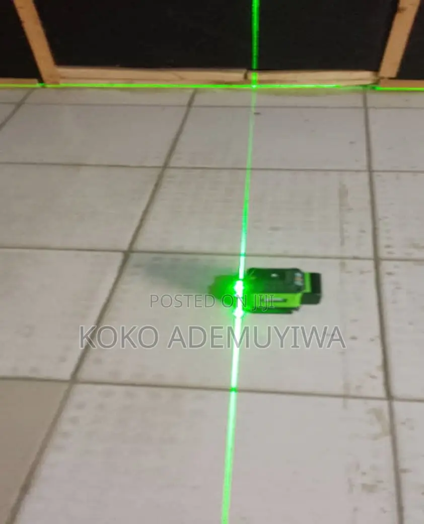 8 Lines 2D 360 Self-Leveling Laser Level
