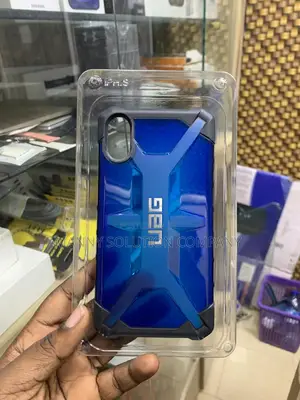 iPhone XR Pouch