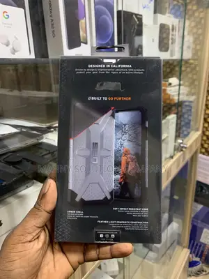 iPhone XR Pouch