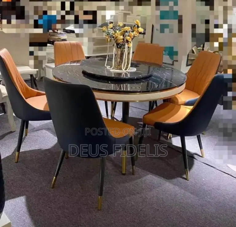 Rotating Classic Dinning Set