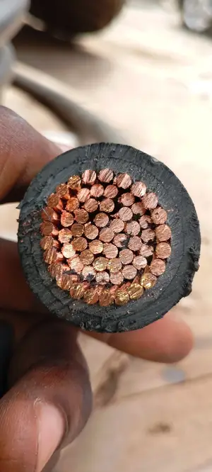 400mm PVC PVC Armoured Cable and Wires . . .