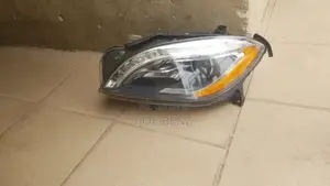 Ml350 2014 LED Left Side Headlights With Chargers