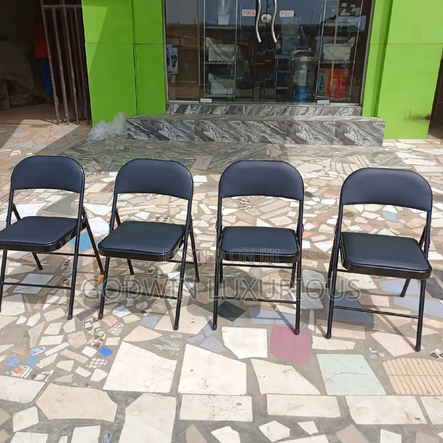 Foldable Leather Seat