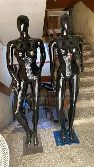 Size 12 Glossy Black Female Display Mannequin